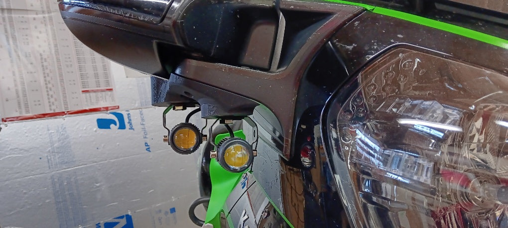 Under mirror dual accessory mount